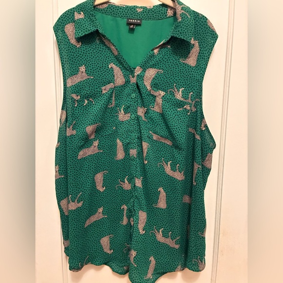 torrid Tops - torrid Green leopard-Print Sleeveless Button-Up Blouse